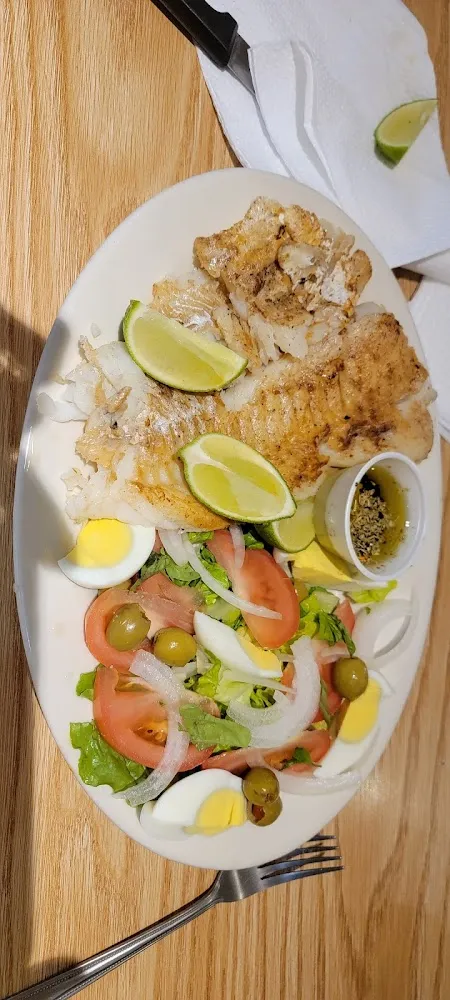 Abadejo Con Ensalada