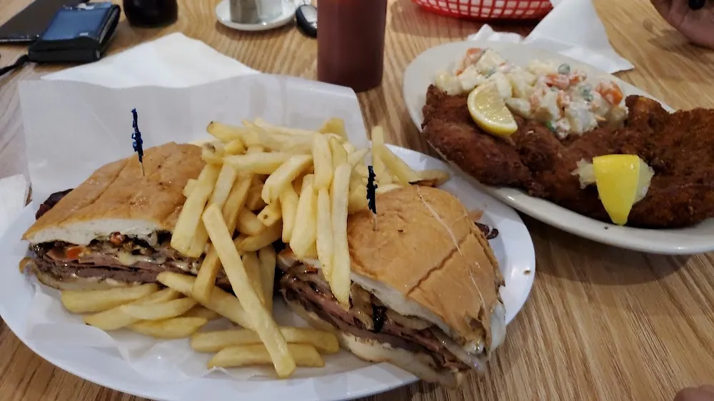 Chivito Canadiense Al Pan